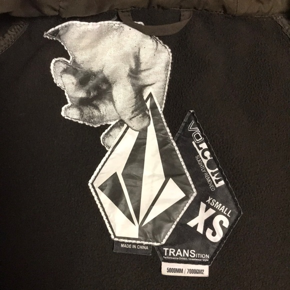 Volcom Winter Jacket - Picture 4 of 4